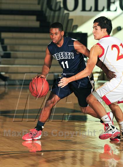 Thumbnail 1 in Palm Valley vs. Liberty Christian (MaxPreps Holiday Classic) photogallery.