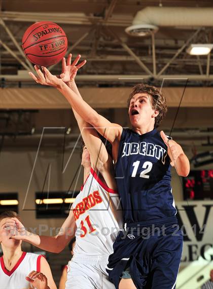 Thumbnail 3 in Palm Valley vs. Liberty Christian (MaxPreps Holiday Classic) photogallery.
