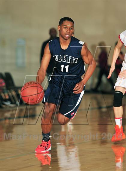 Thumbnail 2 in Palm Valley vs. Liberty Christian (MaxPreps Holiday Classic) photogallery.