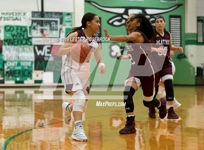 Thumbnail 3 in Dilley vs. Mathis (Maverick Classic) photogallery.
