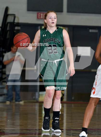 Thumbnail 2 in Tracy vs. Merced (Trojan Clash) photogallery.