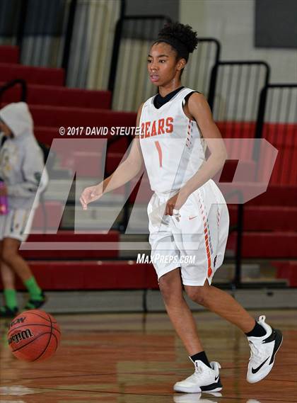 Thumbnail 2 in Tracy vs. Merced (Trojan Clash) photogallery.