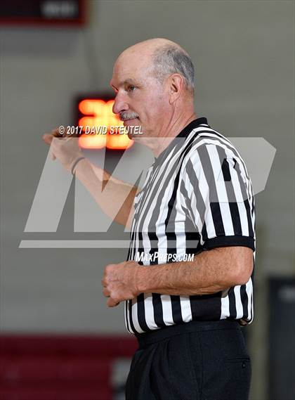 Thumbnail 2 in Tracy vs. Merced (Trojan Clash) photogallery.