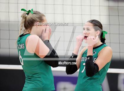 Thumbnail 3 in Southlake Carroll vs Timber Creek photogallery.