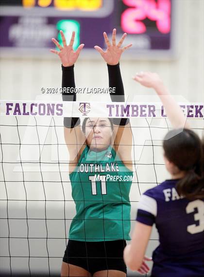 Thumbnail 2 in Southlake Carroll vs Timber Creek photogallery.