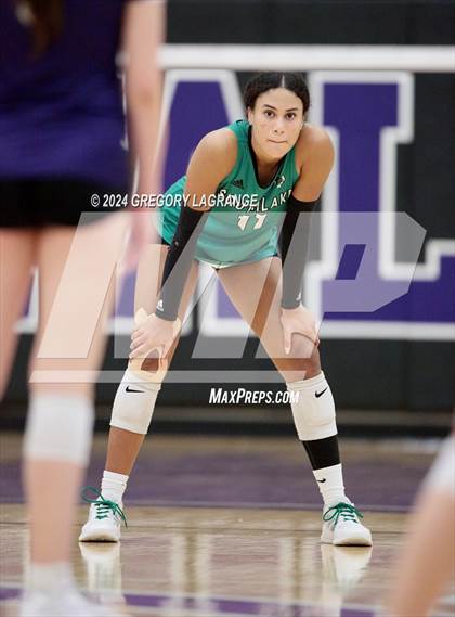 Thumbnail 3 in Southlake Carroll vs Timber Creek photogallery.