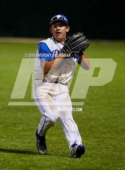 Thumbnail 2 in Vacaville vs. Davis (CIF SJS D1 Final - Game 2) photogallery.