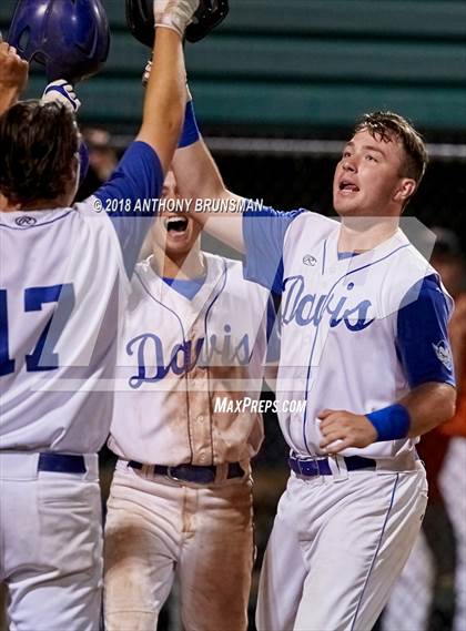 Thumbnail 3 in Vacaville vs. Davis (CIF SJS D1 Final - Game 2) photogallery.
