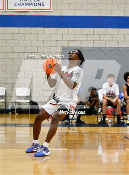 Thumbnail 3 in Northeast vs Wiregrass Ranch  (Hoopvibe - Preseason) photogallery.