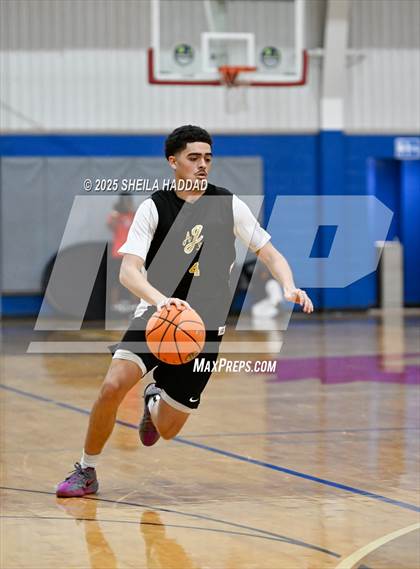 Thumbnail 2 in Northeast vs Wiregrass Ranch  (Hoopvibe - Preseason) photogallery.