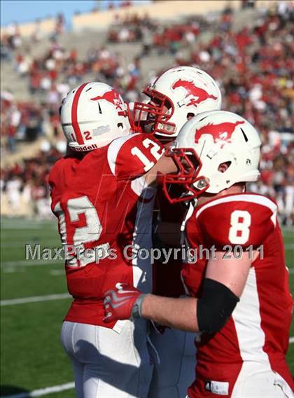 Thumbnail 2 in Memorial vs Cy-Woods (5A Region 3 Quarterfinals) photogallery.