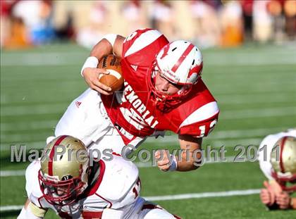 Thumbnail 3 in Memorial vs Cy-Woods (5A Region 3 Quarterfinals) photogallery.