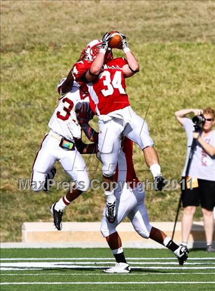 Thumbnail 3 in Memorial vs Cy-Woods (5A Region 3 Quarterfinals) photogallery.