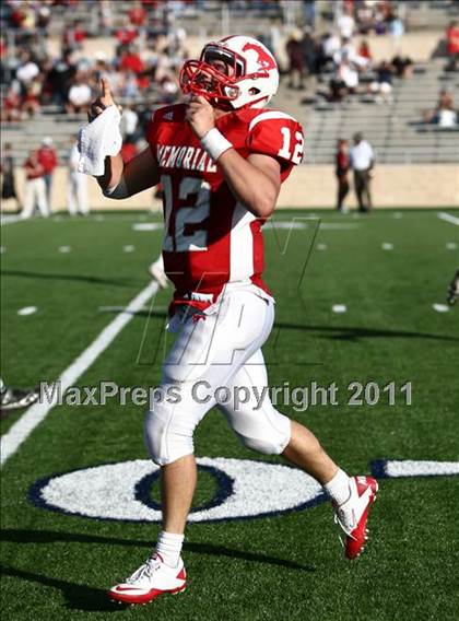 Thumbnail 1 in Memorial vs Cy-Woods (5A Region 3 Quarterfinals) photogallery.
