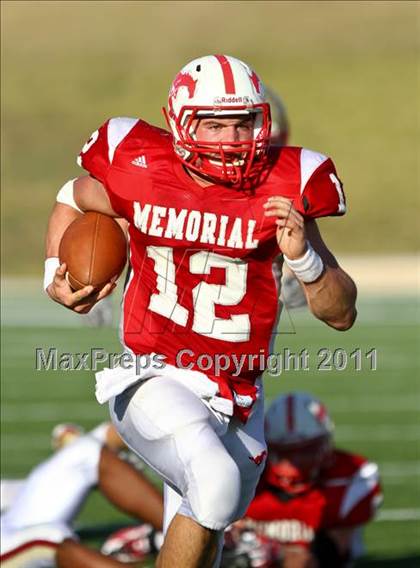 Thumbnail 3 in Memorial vs Cy-Woods (5A Region 3 Quarterfinals) photogallery.