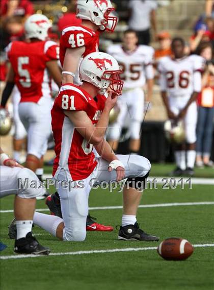 Thumbnail 3 in Memorial vs Cy-Woods (5A Region 3 Quarterfinals) photogallery.