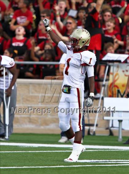 Thumbnail 1 in Memorial vs Cy-Woods (5A Region 3 Quarterfinals) photogallery.