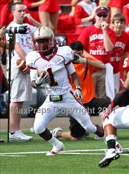Thumbnail 1 in Memorial vs Cy-Woods (5A Region 3 Quarterfinals) photogallery.
