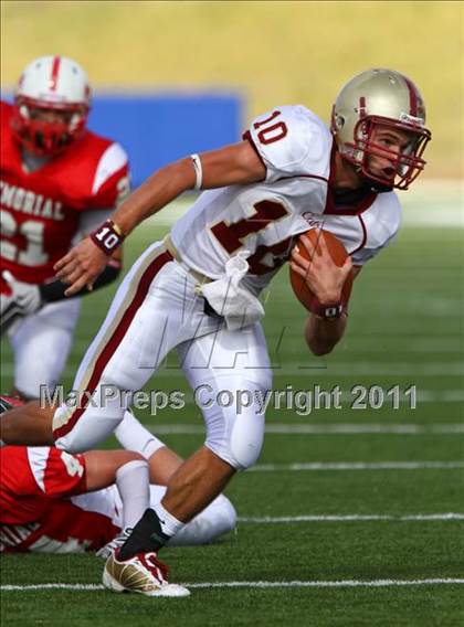 Thumbnail 3 in Memorial vs Cy-Woods (5A Region 3 Quarterfinals) photogallery.