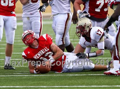 Thumbnail 1 in Memorial vs Cy-Woods (5A Region 3 Quarterfinals) photogallery.