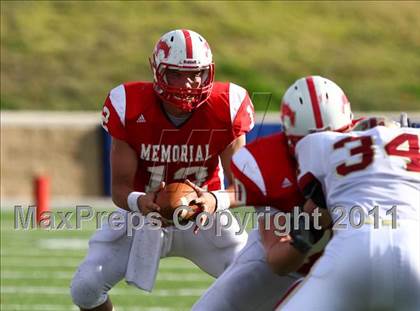 Thumbnail 1 in Memorial vs Cy-Woods (5A Region 3 Quarterfinals) photogallery.