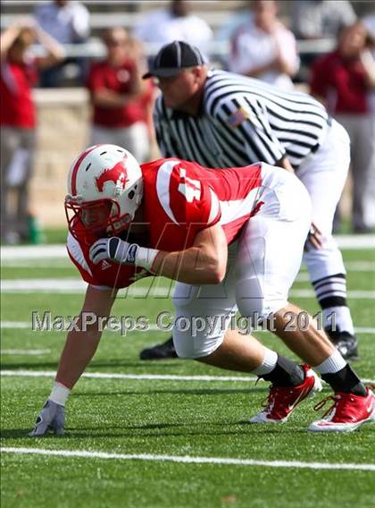 Thumbnail 3 in Memorial vs Cy-Woods (5A Region 3 Quarterfinals) photogallery.