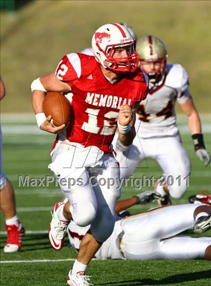Thumbnail 2 in Memorial vs Cy-Woods (5A Region 3 Quarterfinals) photogallery.