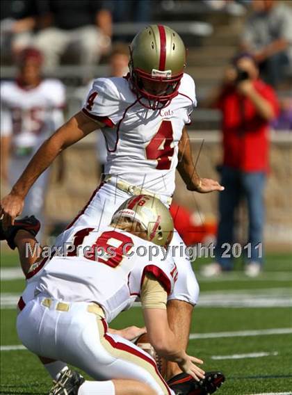 Thumbnail 1 in Memorial vs Cy-Woods (5A Region 3 Quarterfinals) photogallery.