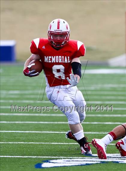 Thumbnail 2 in Memorial vs Cy-Woods (5A Region 3 Quarterfinals) photogallery.