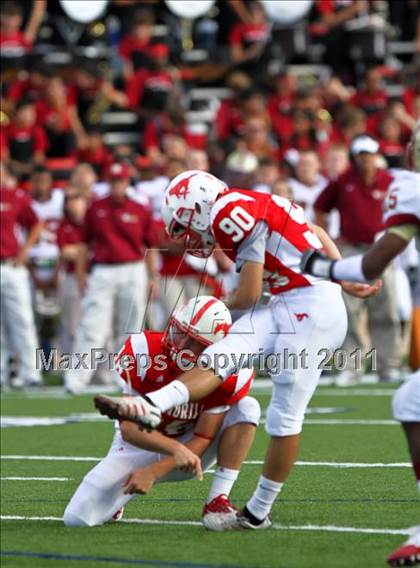 Thumbnail 2 in Memorial vs Cy-Woods (5A Region 3 Quarterfinals) photogallery.