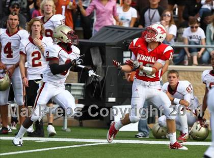 Thumbnail 1 in Memorial vs Cy-Woods (5A Region 3 Quarterfinals) photogallery.