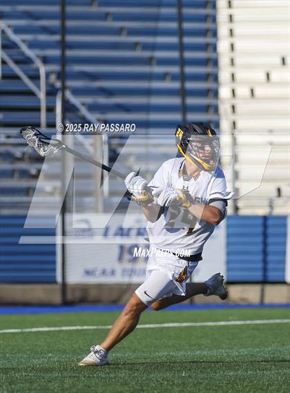 Thumbnail 1 in Kings Park vs. Wantagh (NYSPHSAA Class C Quarter Final) photogallery.