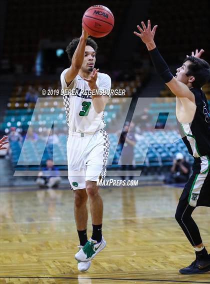 Thumbnail 1 in ThuinderRidge vs Overland (CHSAA 5A Great 8) photogallery.