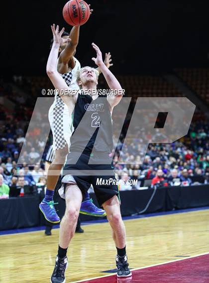 Thumbnail 1 in ThuinderRidge vs Overland (CHSAA 5A Great 8) photogallery.