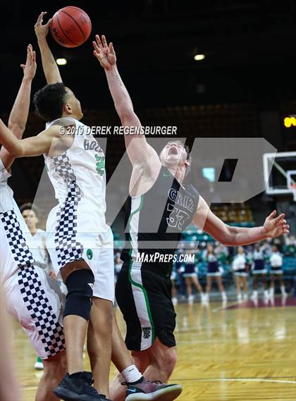 Thumbnail 2 in ThuinderRidge vs Overland (CHSAA 5A Great 8) photogallery.