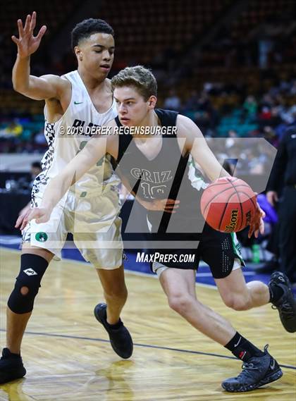 Thumbnail 1 in ThuinderRidge vs Overland (CHSAA 5A Great 8) photogallery.