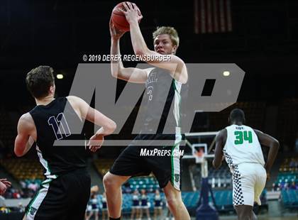 Thumbnail 2 in ThuinderRidge vs Overland (CHSAA 5A Great 8) photogallery.