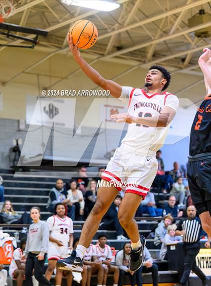 Thumbnail 3 in Thomasville vs Davie (Ledford Christmas Classic) photogallery.