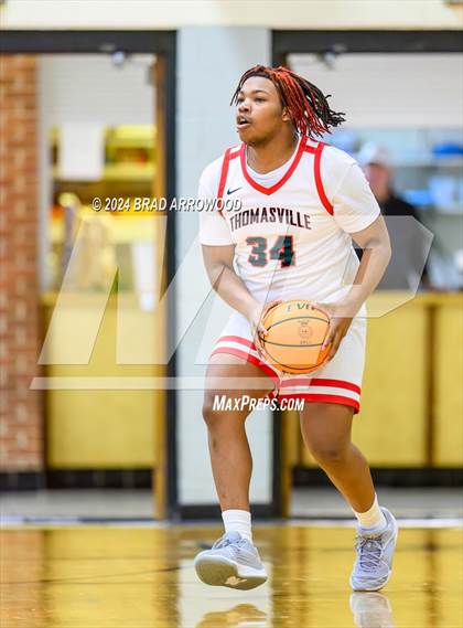 Thumbnail 2 in Thomasville vs Davie (Ledford Christmas Classic) photogallery.