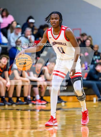 Thumbnail 1 in Thomasville vs Davie (Ledford Christmas Classic) photogallery.