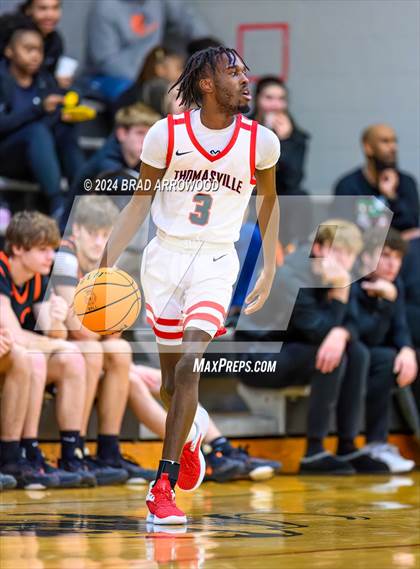 Thumbnail 1 in Thomasville vs Davie (Ledford Christmas Classic) photogallery.