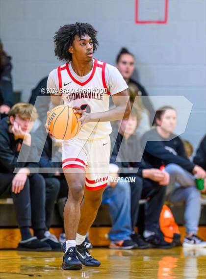 Thumbnail 3 in Thomasville vs Davie (Ledford Christmas Classic) photogallery.