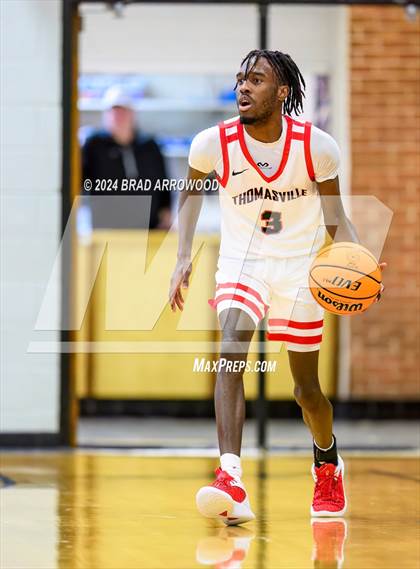 Thumbnail 3 in Thomasville vs Davie (Ledford Christmas Classic) photogallery.