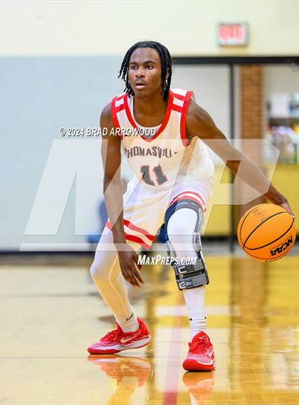 Thumbnail 3 in Thomasville vs Davie (Ledford Christmas Classic) photogallery.