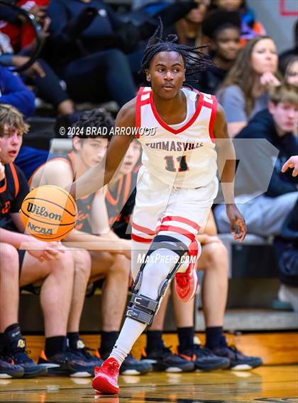 Thumbnail 1 in Thomasville vs Davie (Ledford Christmas Classic) photogallery.
