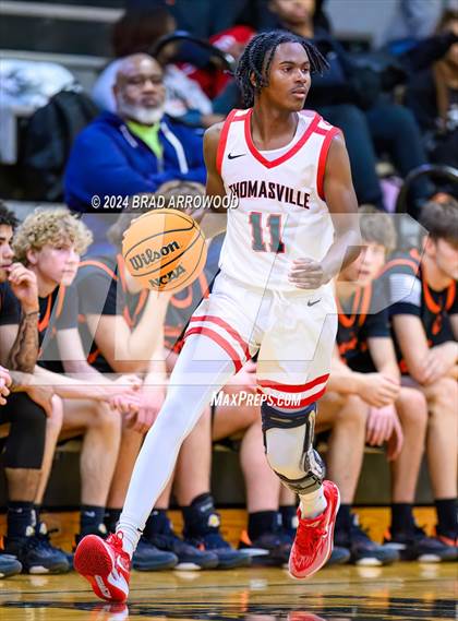 Thumbnail 3 in Thomasville vs Davie (Ledford Christmas Classic) photogallery.