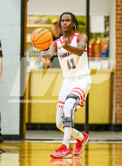 Thumbnail 3 in Thomasville vs Davie (Ledford Christmas Classic) photogallery.