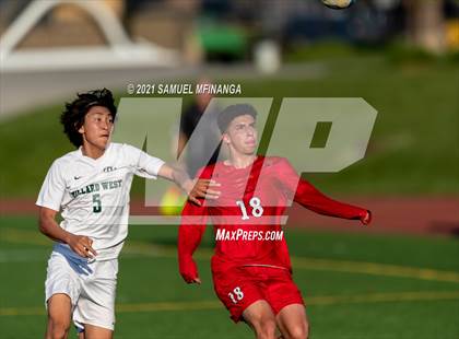 Thumbnail 3 in Millard West vs. South Sioux City photogallery.