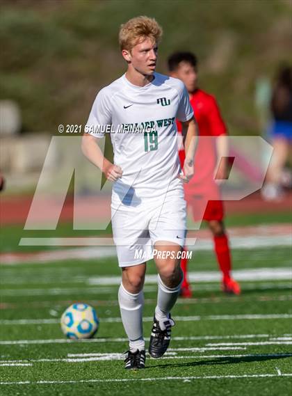 Thumbnail 2 in Millard West vs. South Sioux City photogallery.