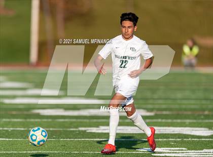 Thumbnail 2 in Millard West vs. South Sioux City photogallery.